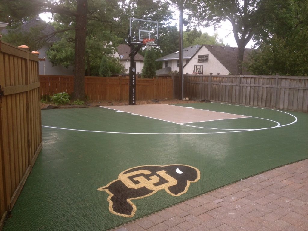 SnapSports backyard game court