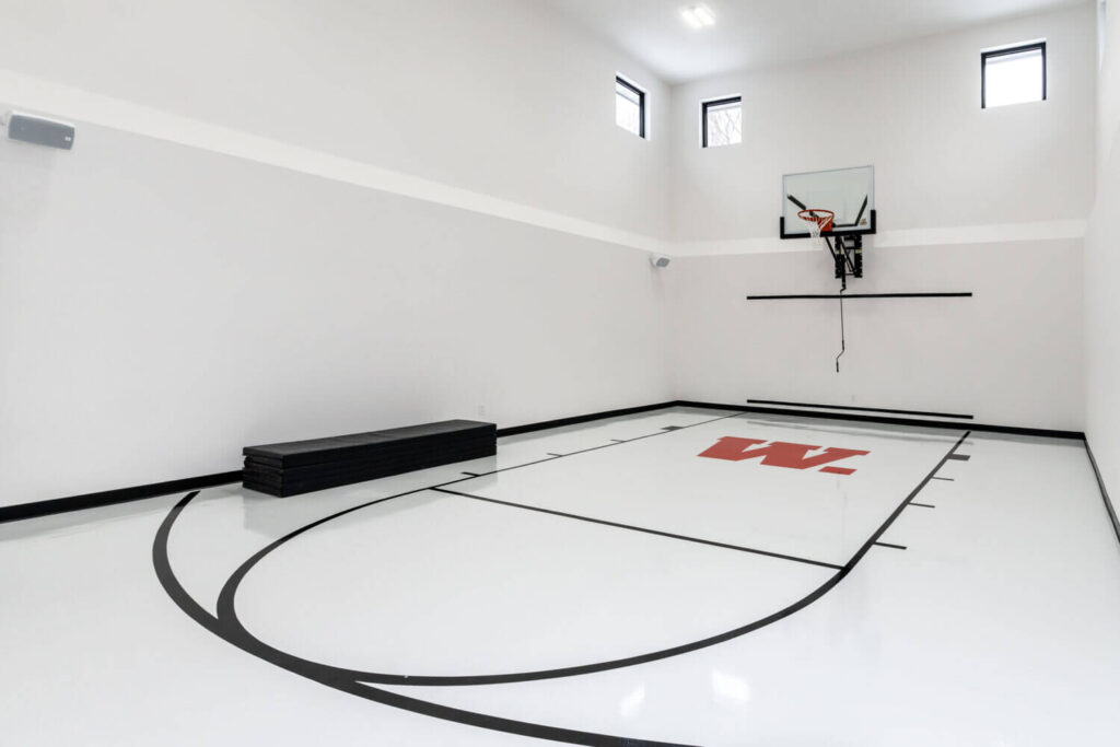 074_Indoor-Basketball-Court